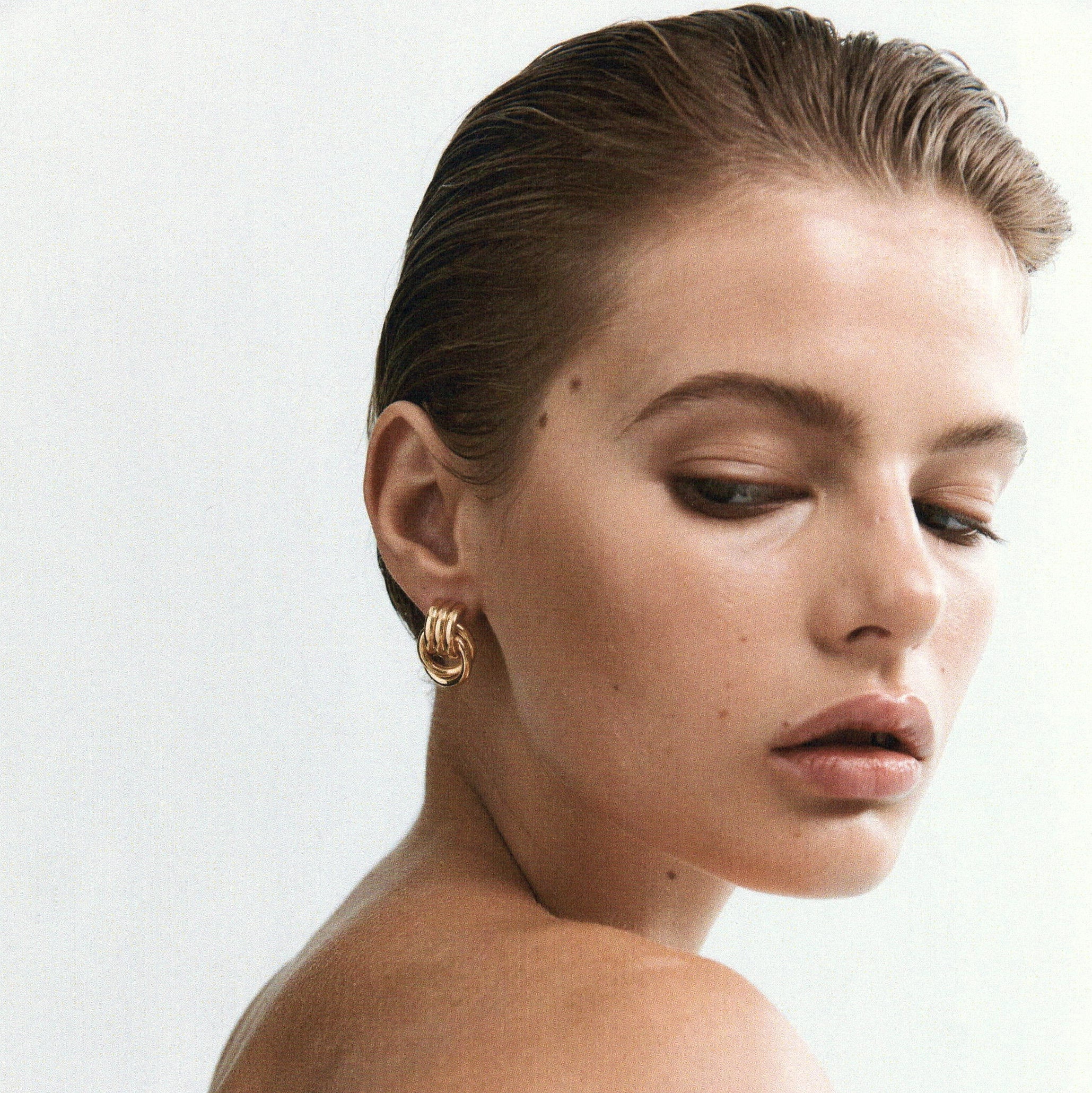 BABY KNOT EARRINGS - Image 8