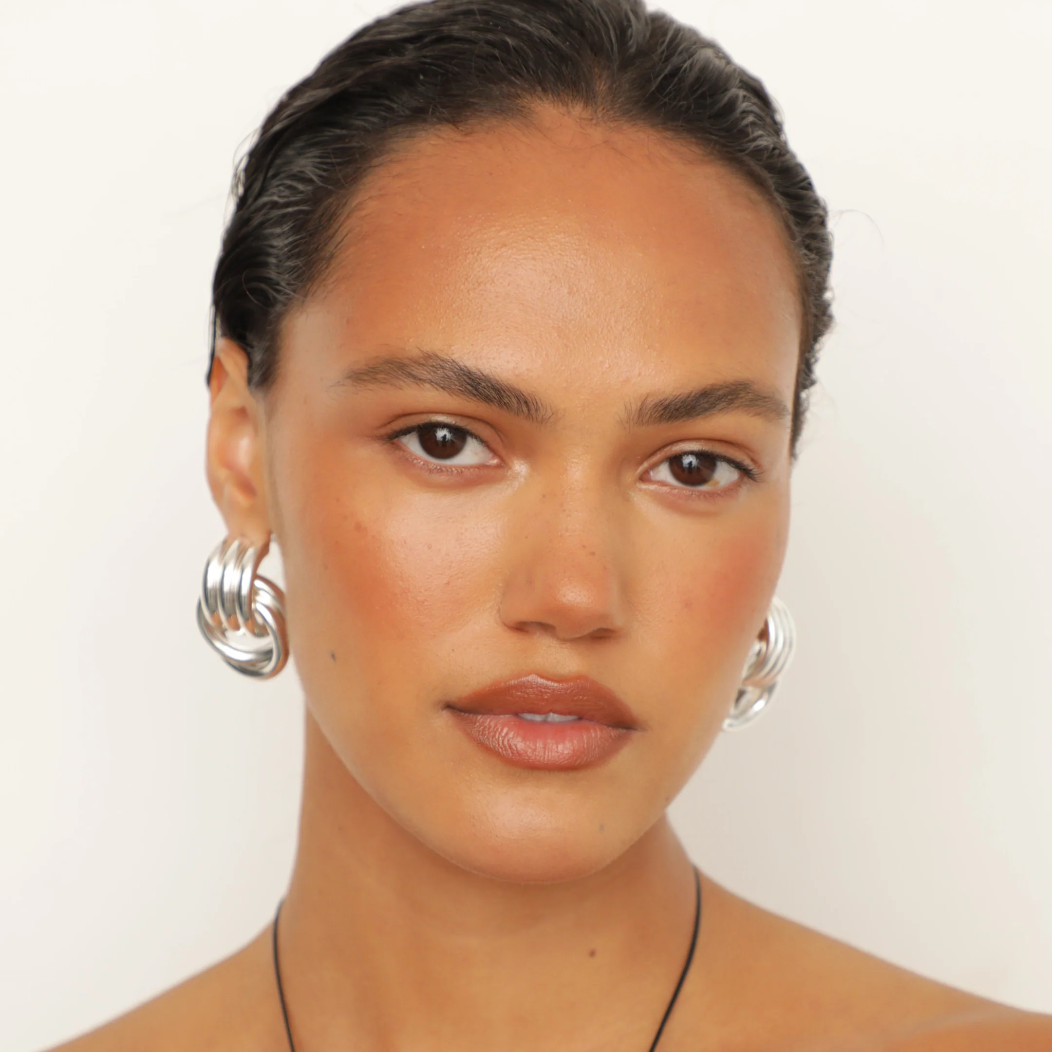 DOUBLE KNOT EARRINGS - Image 7