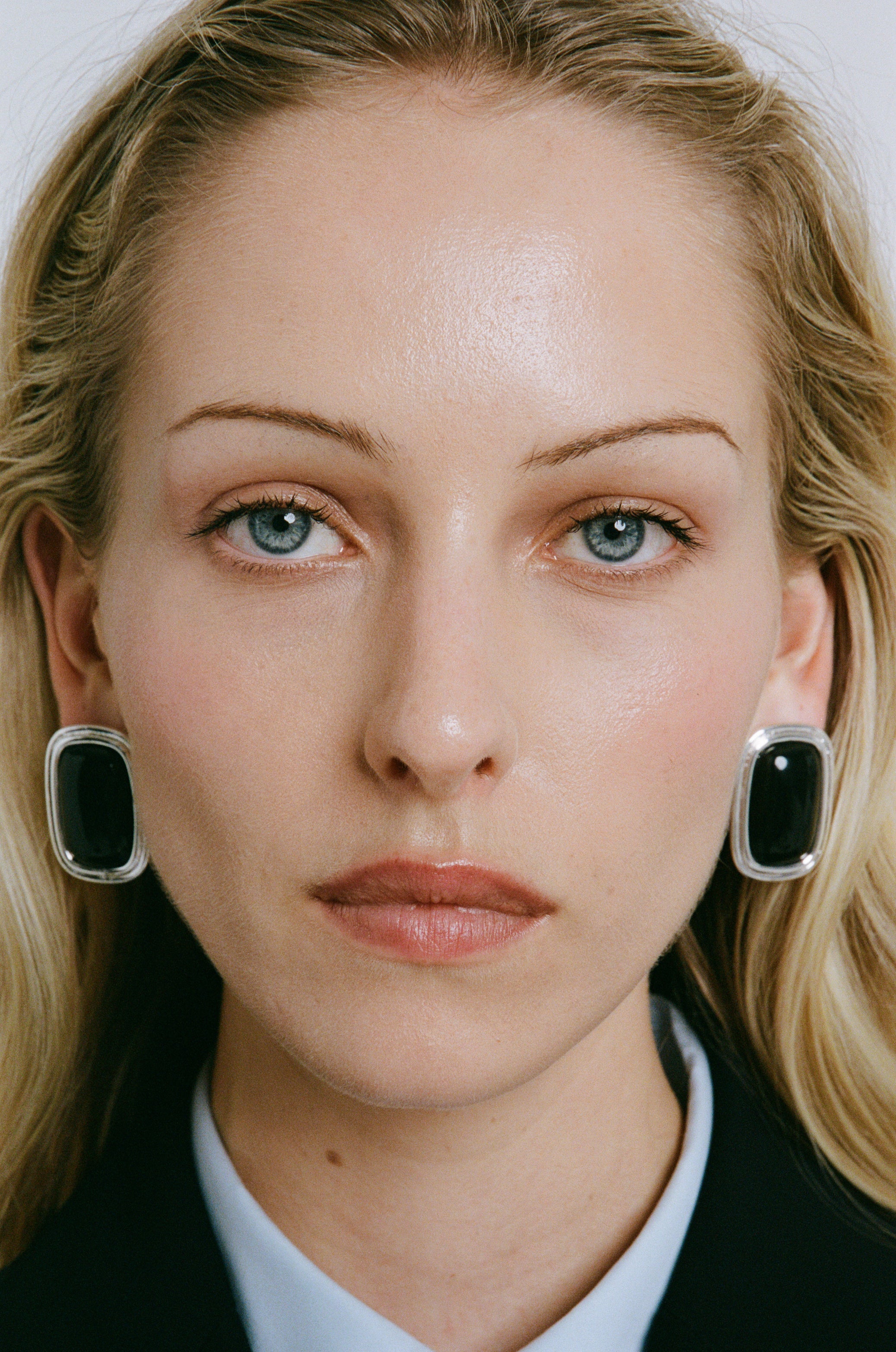 RIBBON EARRINGS - Image 8